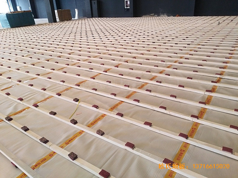 ɽ�|ͬ��23̖(h��o)�@���^�\(y��n)��(d��ng)ľ�ذ尲�b����1